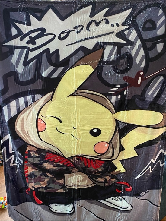 Other - Pikachu Graphic Throw Blanket - Yellow Pikachu Design